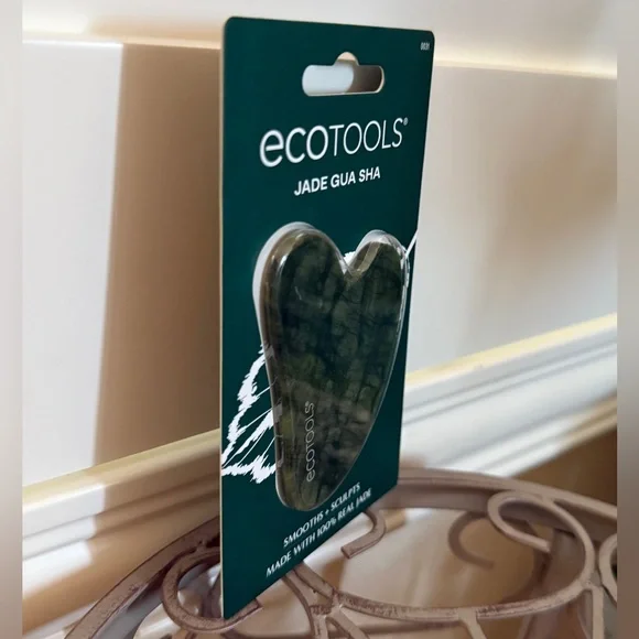 Gua Sha Stone Beauty Tool, Jade β EcoTools - Picture 14 of 17